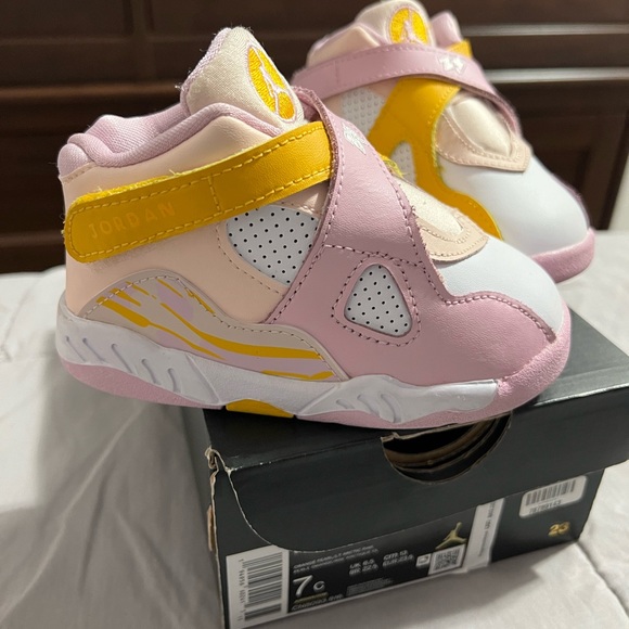 JORDAN 8 RETRO (TD)
ORANGE PEARL/LT ARCTIC PINK
PERLE ORANGE/RSE ARCTIQUE CL - Picture 7 of 8